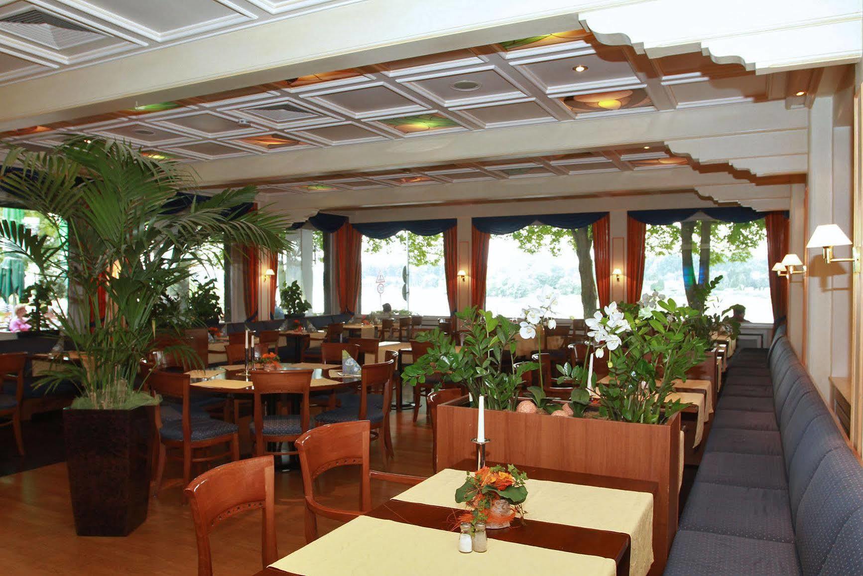 Hotel Rheinterrasse Benrath Düsseldorf Eksteriør billede